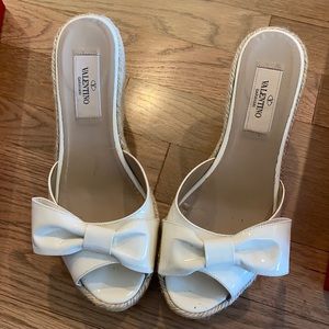 Valentino white bow wedges